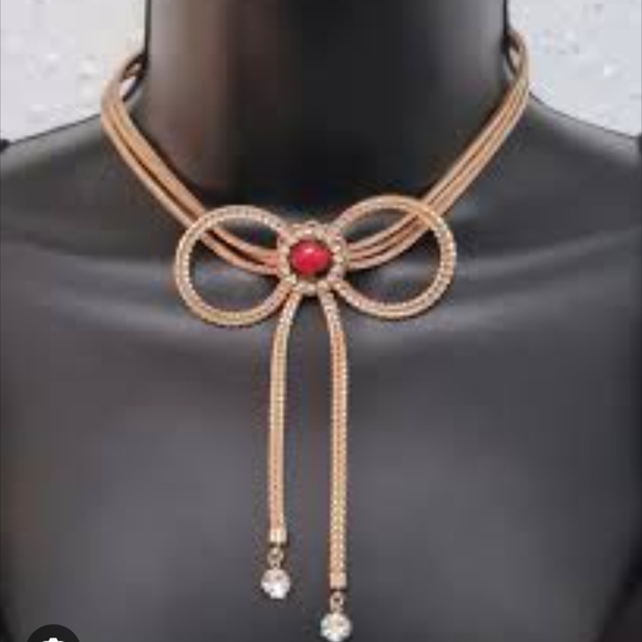Vintage Betsy Johnson Elegant Gold and Red Pendant Necklace - Picture 1 of 4